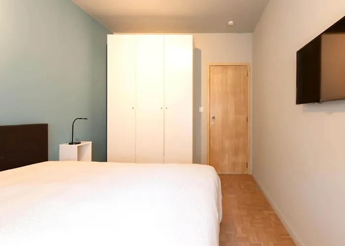 In With Marina Views Apartment