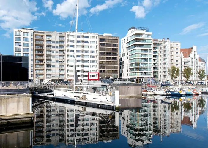 In With Marina Views Apartment *