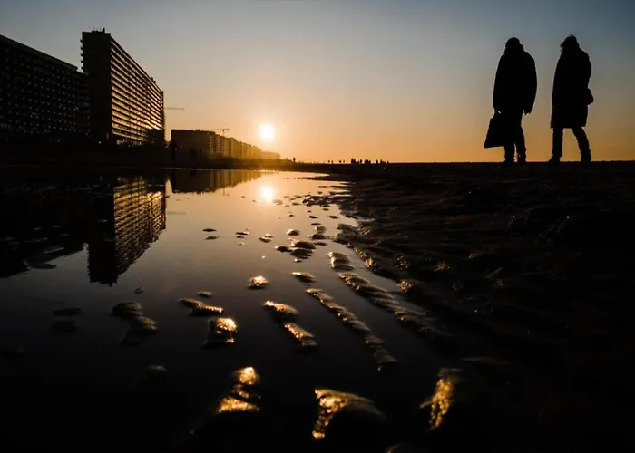 In With Marina Views Apartment