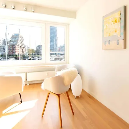 With A View Of The Marina Apartamento Ostend