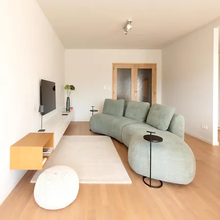 With A View Of The Marina Apartamento *